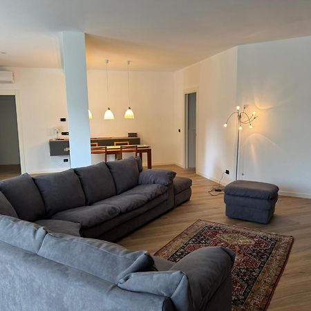 Ad Suite Apartment Riva del Garda Luaran gambar