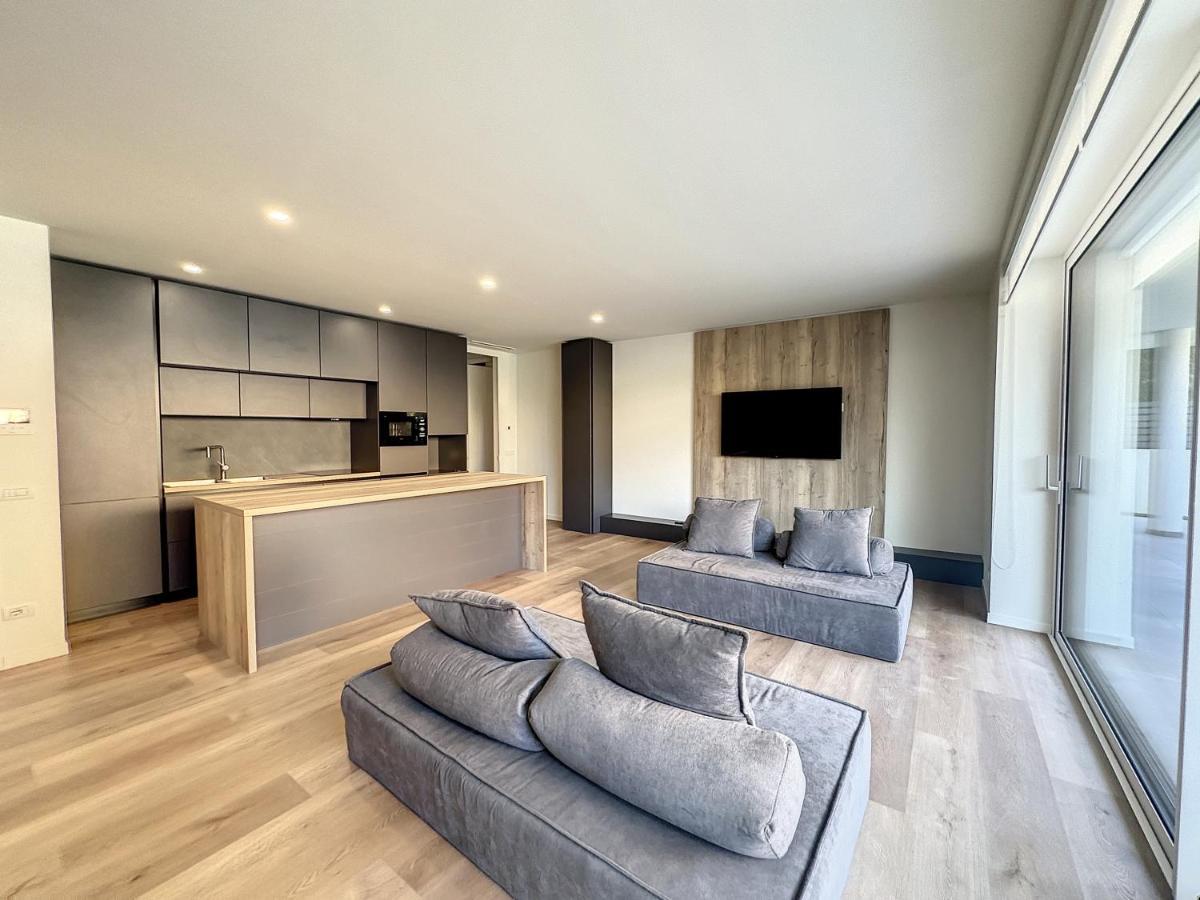 Ad Suite Apartment Riva del Garda Luaran gambar