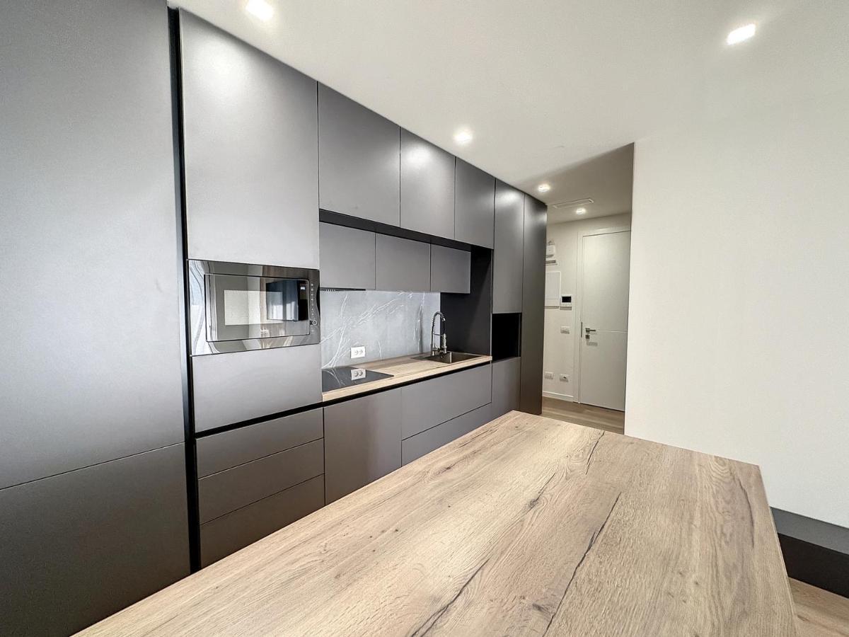 Ad Suite Apartment Riva del Garda Luaran gambar