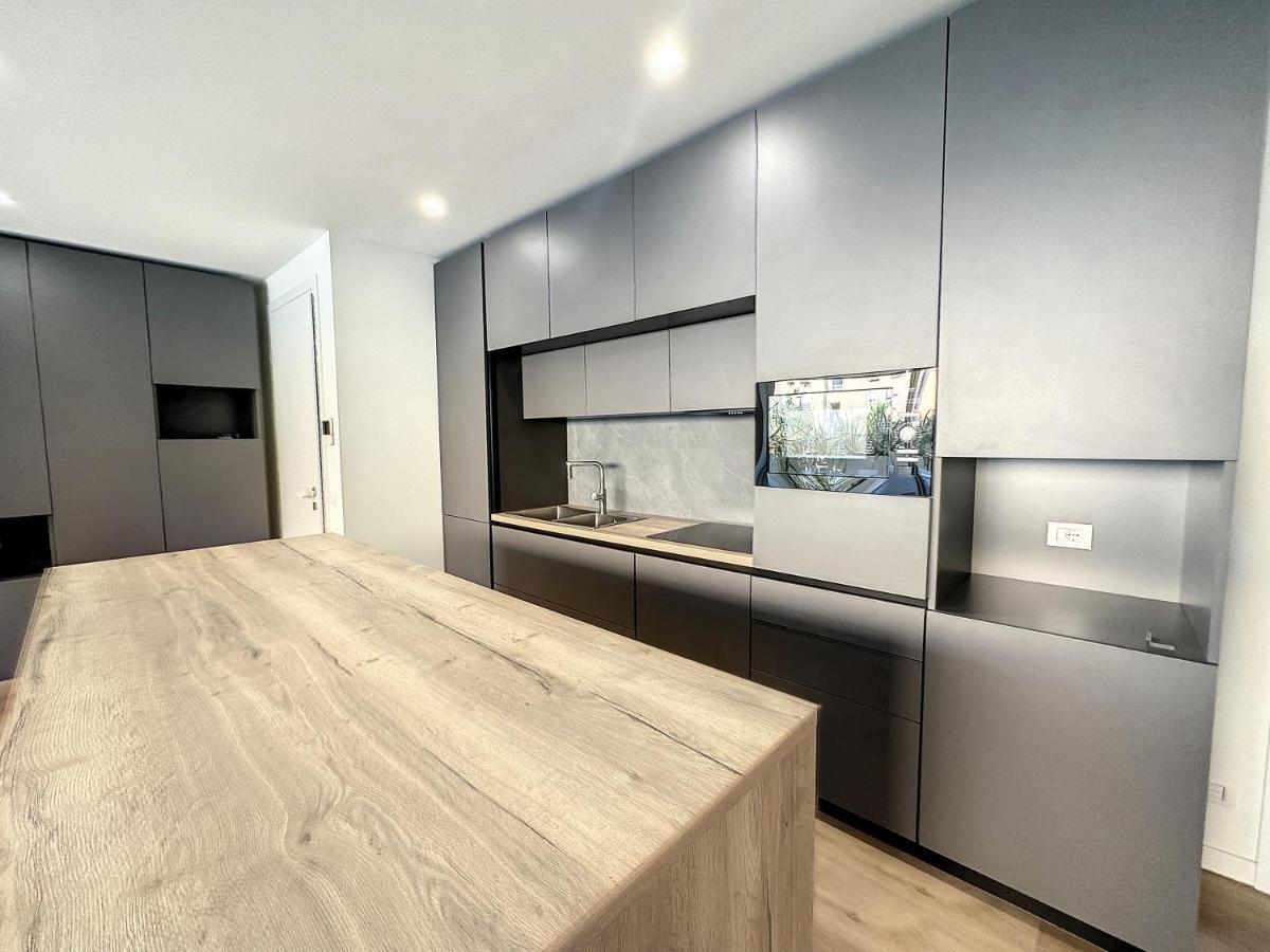 Ad Suite Apartment Riva del Garda Luaran gambar