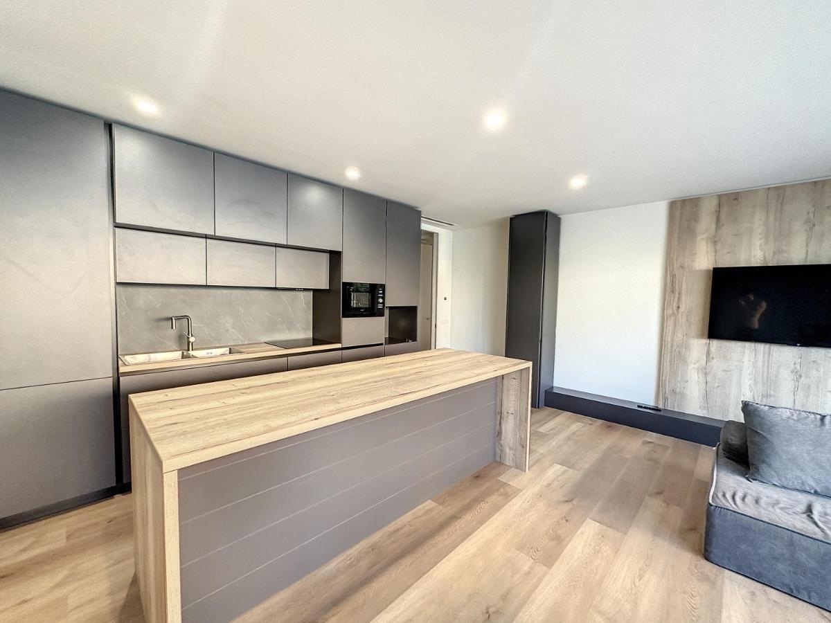 Ad Suite Apartment Riva del Garda Luaran gambar