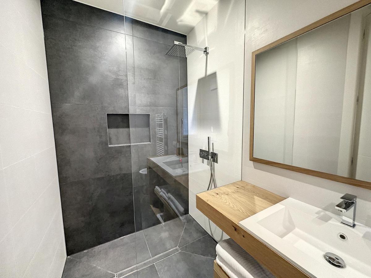 Ad Suite Apartment Riva del Garda Luaran gambar