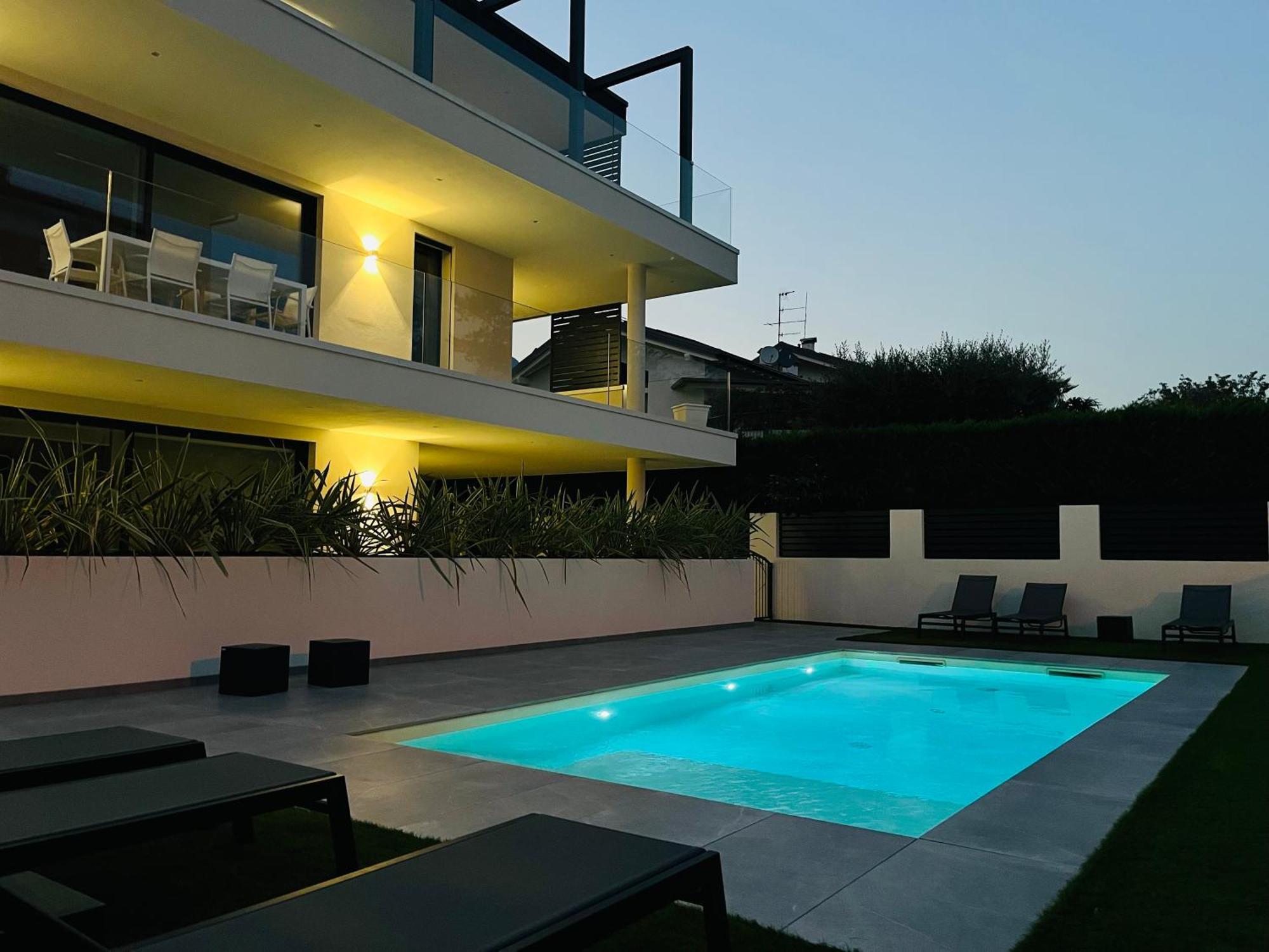 Ad Suite Apartment Riva del Garda Luaran gambar