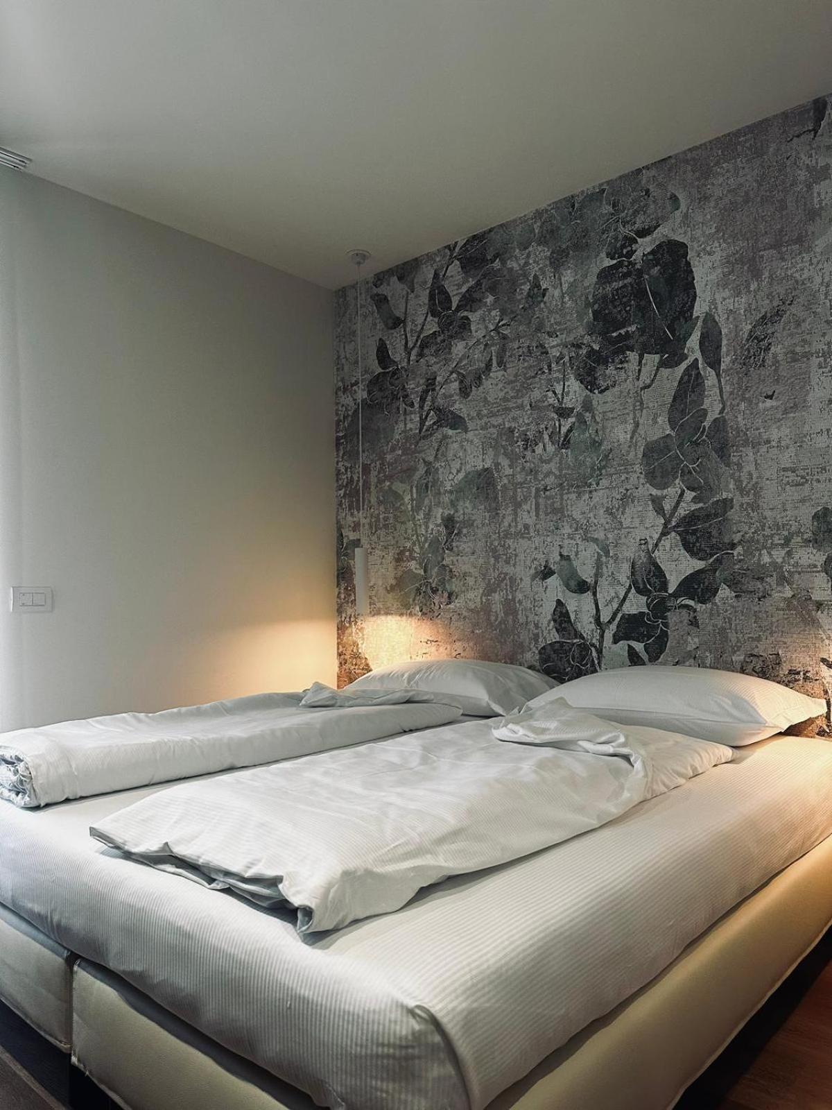 Ad Suite Apartment Riva del Garda Luaran gambar