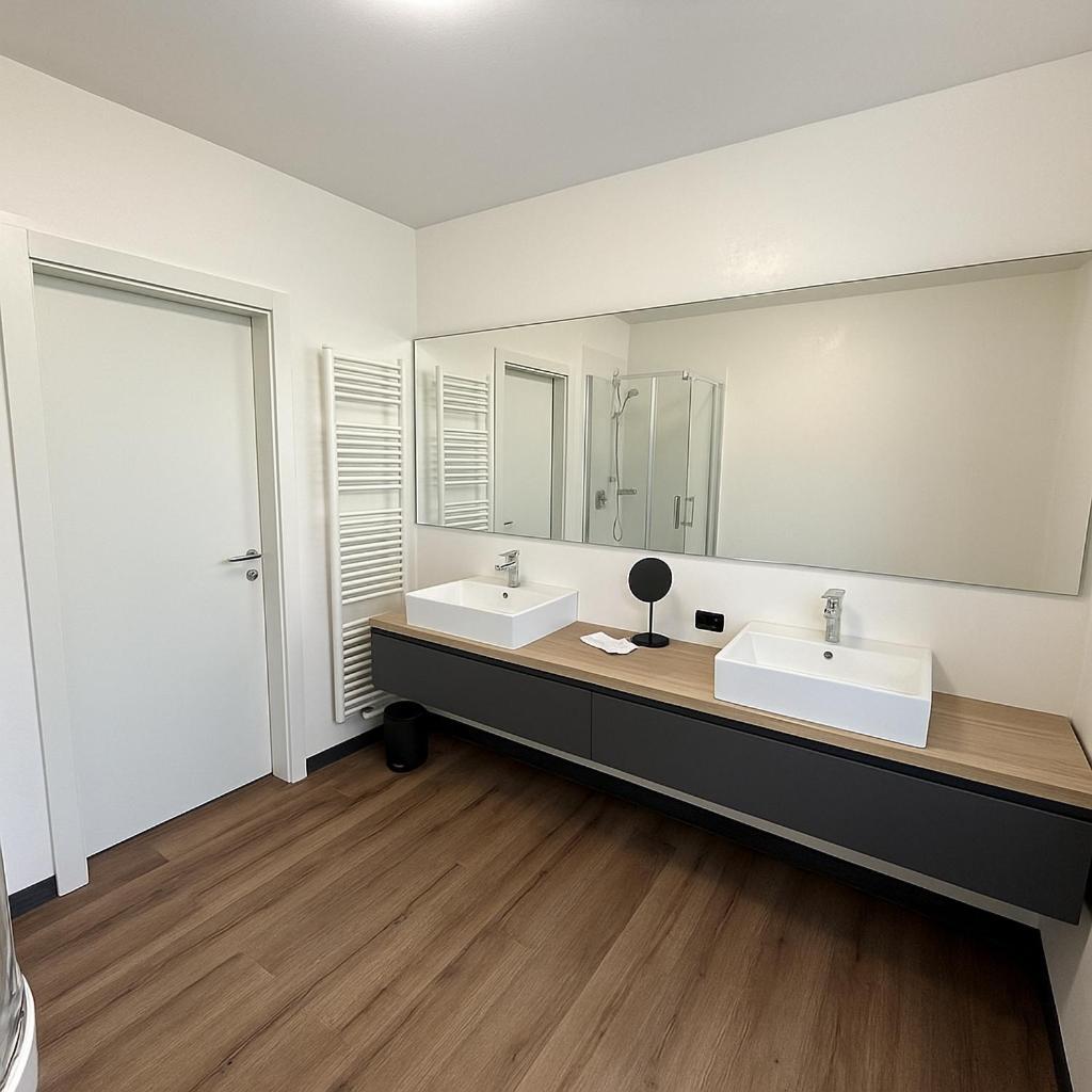 Ad Suite Apartment Riva del Garda Luaran gambar