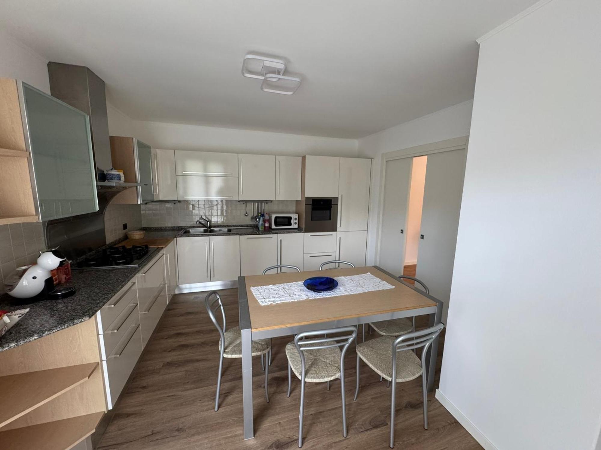 Ad Suite Apartment Riva del Garda Luaran gambar