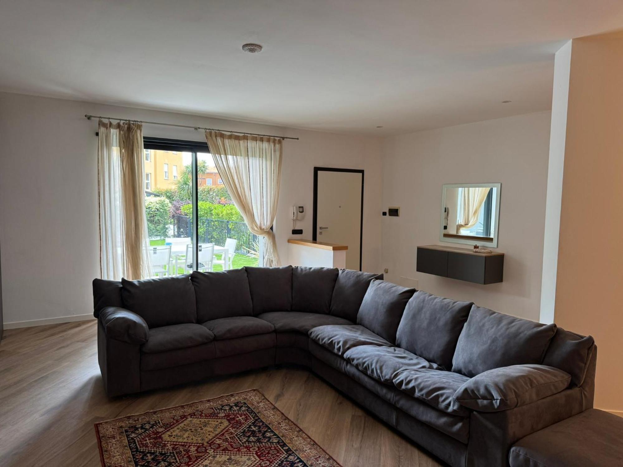 Ad Suite Apartment Riva del Garda Luaran gambar