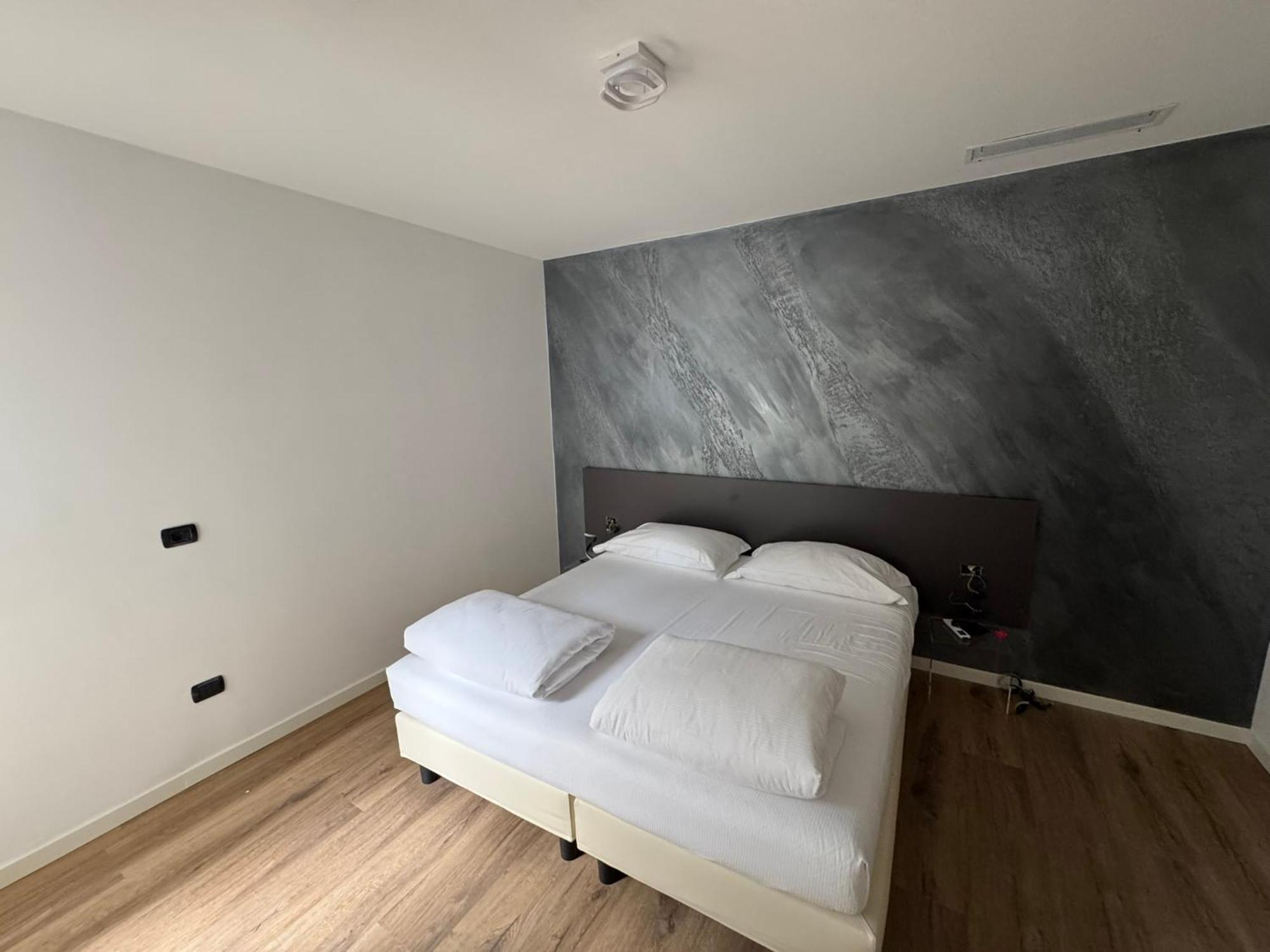 Ad Suite Apartment Riva del Garda Luaran gambar