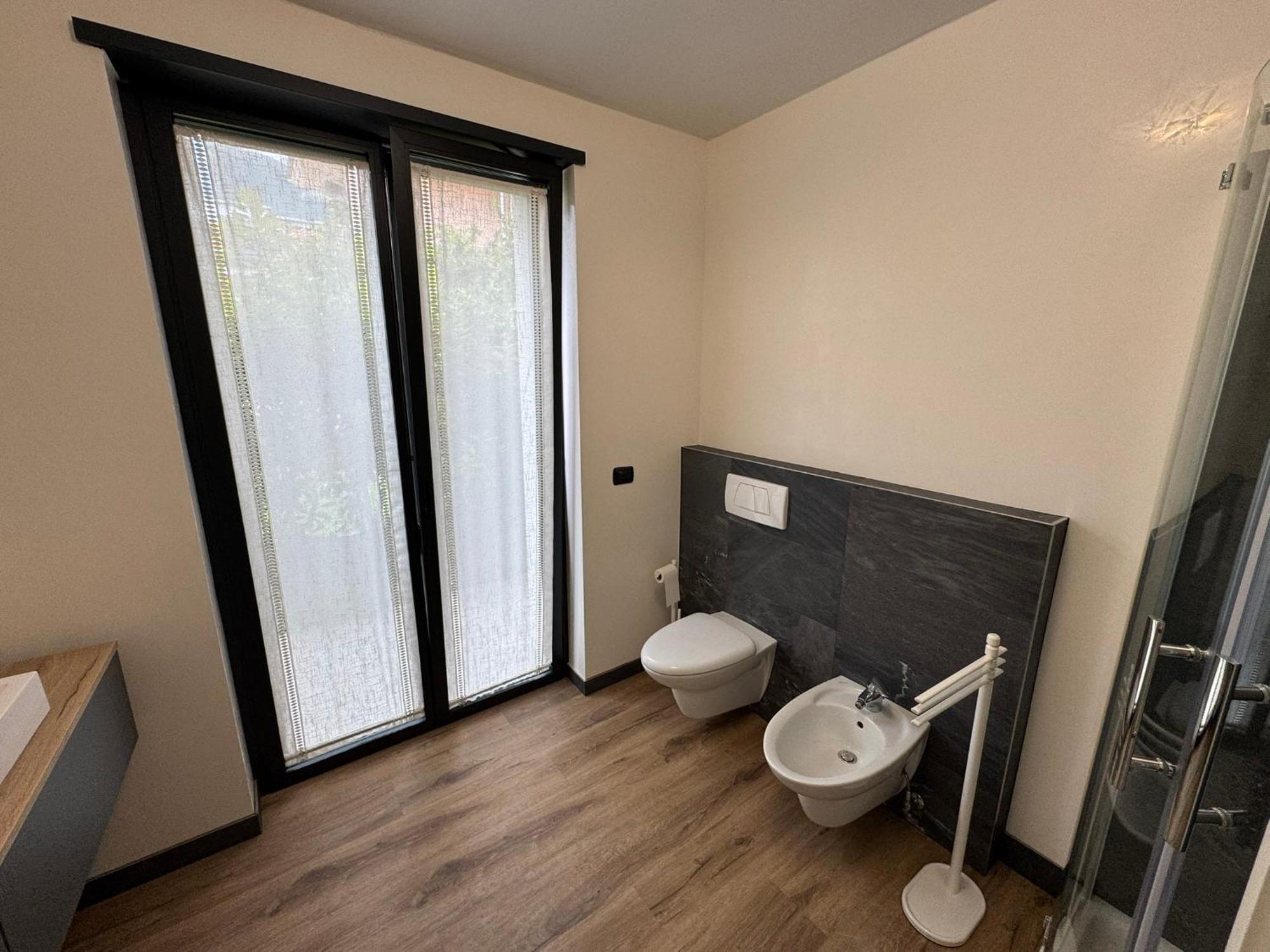 Ad Suite Apartment Riva del Garda Luaran gambar